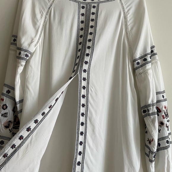 Abercrombie and Fitch top - Picture 4 of 4